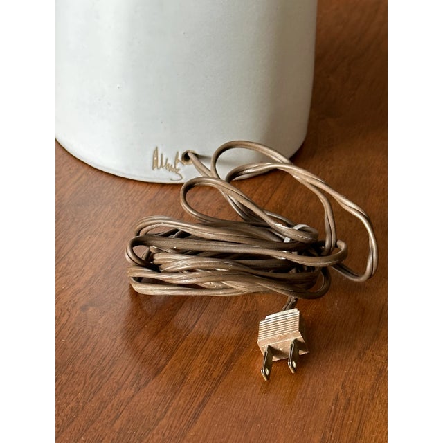 1960s Jane and Gordon Martz Minimalist Ceramic Table Lamp For Sale In Philadelphia - Image 6 of 7