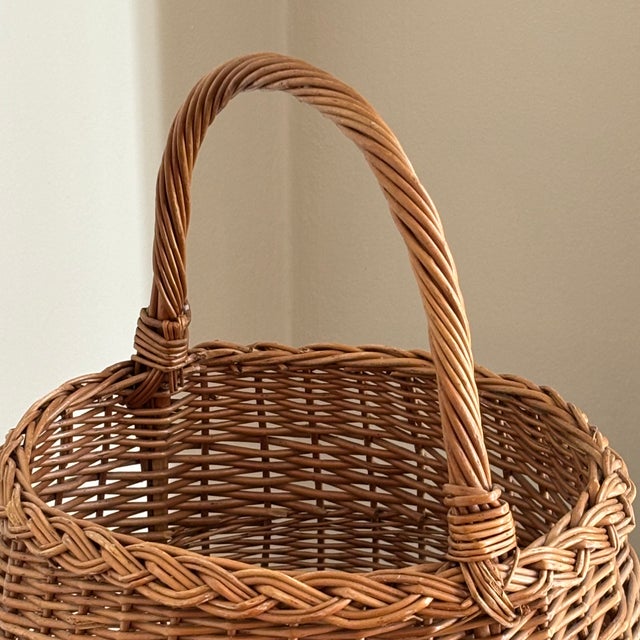 Mid-20th Century Round French-Style Gathering / Market Basket For Sale - Image 13 of 18