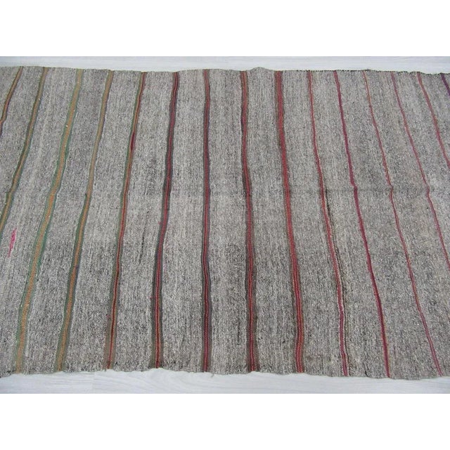 Mid-Century Modern 1960s Turkish Striped Gray Kilim Rug For Sale - Image 3 of 6