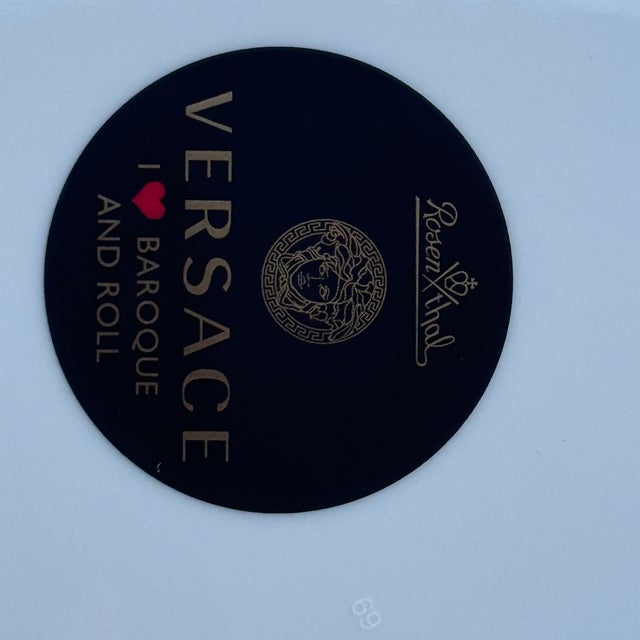 Postmodern I Love Baroque and Roll Dinner Plates by Versace for Rosenthal, 2000s, Set of 6 For Sale - Image 3 of 12