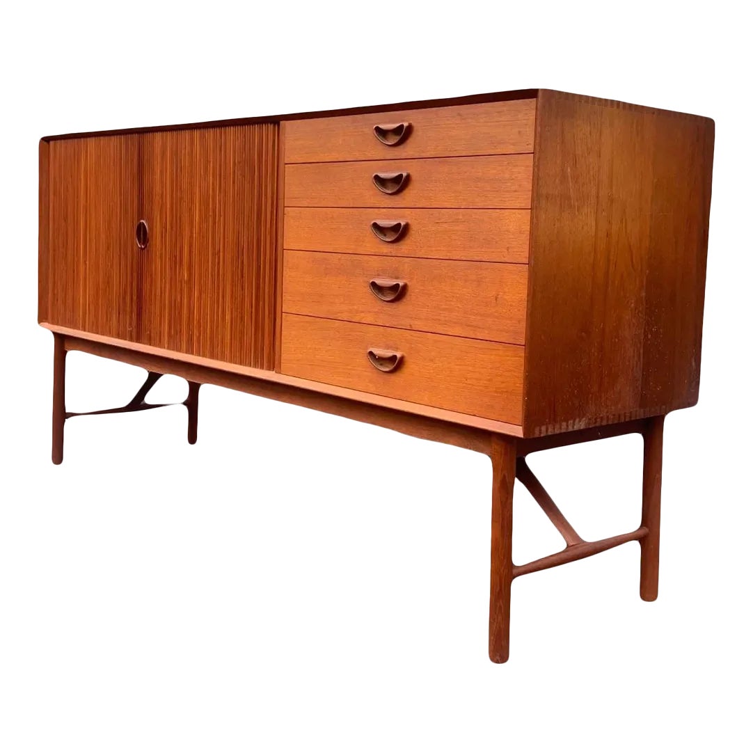 Model 309 Sideboard by Peter Hvidt and Orla Molgaard-Nielsen for
