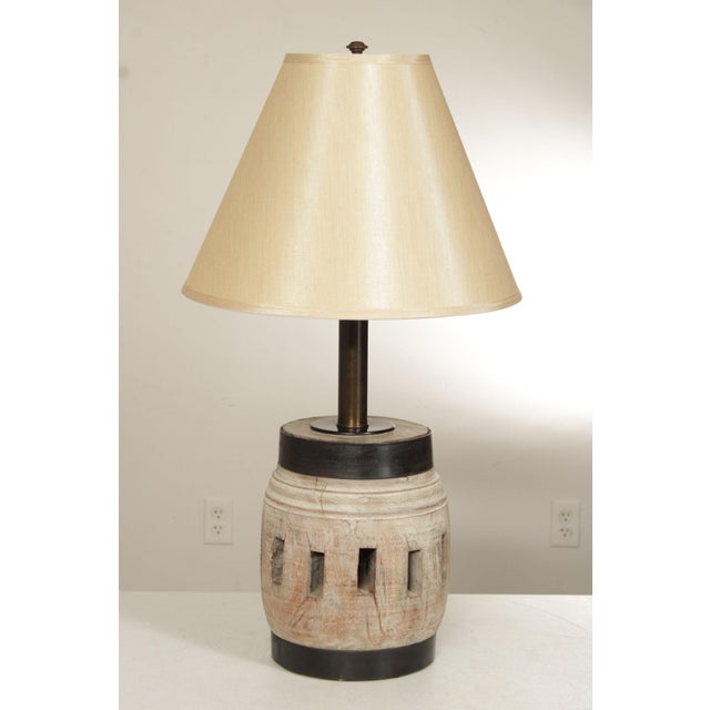 Light Gray Rustic Pair of Wagon Wheel Table Lamps For Sale - Image 8 of 12