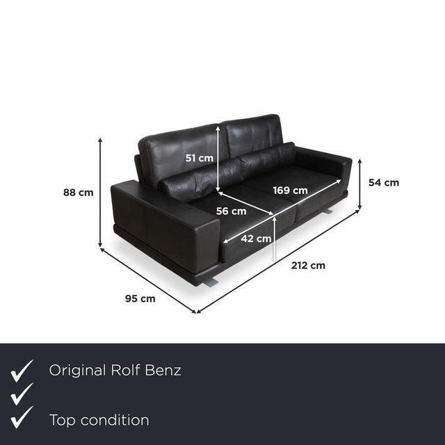 Here you get a two-seater sofa from the German manufacturer Rolf Benz, whose black leather upholstery adds a modern touch...