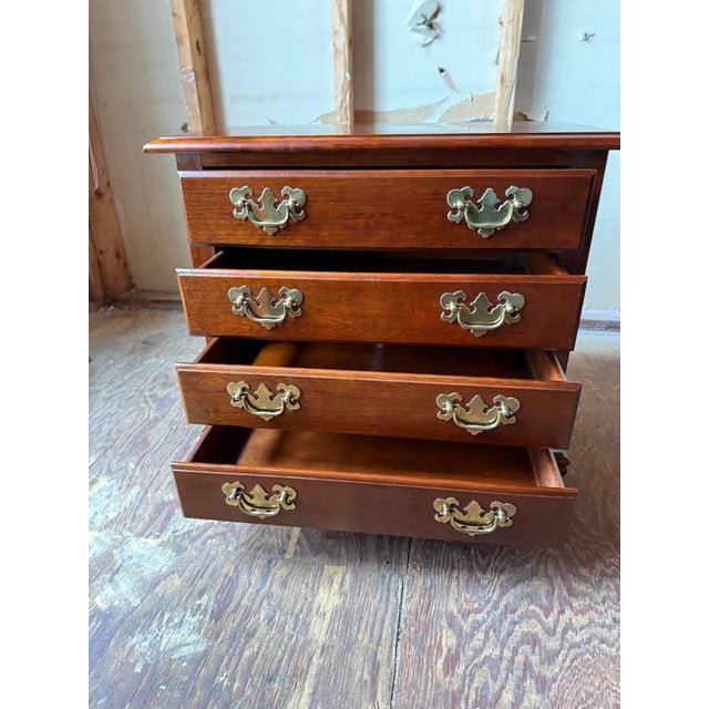 Early 21st Century Pair of Late 20th Century Chippendale Four-Drawer Nighstands by Null For Sale - Image 5 of 15