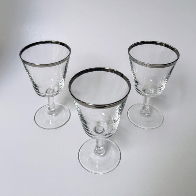 Mid-Century Modern Vintage Cristal D’Arques-Durand Parisienne Wine Glasses | Set of 3 | Handmade With Platinum Rim For Sale - Image 3 of 10