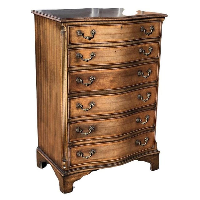 Chest of Drawers with Serpentine Front & Brass Handles For Sale - Image 3 of 8