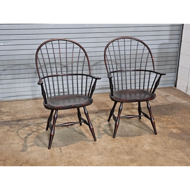 American Late 20th Century Pair of d.r. Dimes Sack Back Windsor Arm Chairs Bench Made Black Crackle Finish For Sale - Image 3 of 9