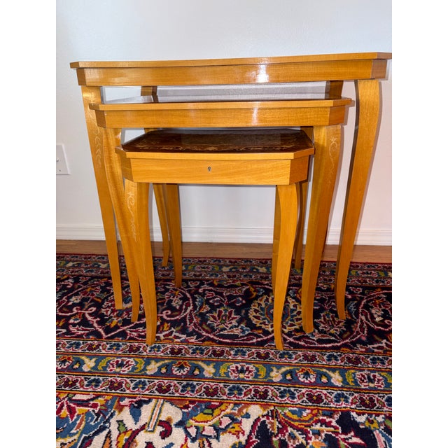 Wood Italian Precious Woods Marquetry Set of 3 Nesting Tables With a Music Box in the Smallest Table For Sale - Image 7 of 8