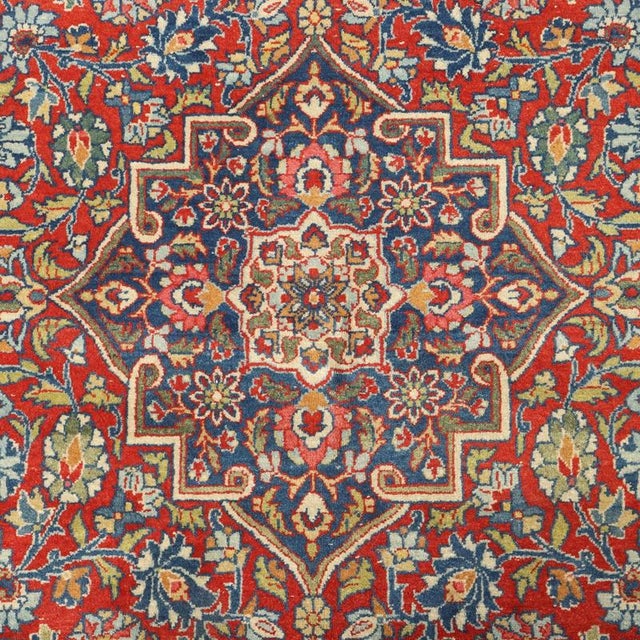 Middle Eastern Tappeto Keshan Rug For Sale - Image 4 of 9