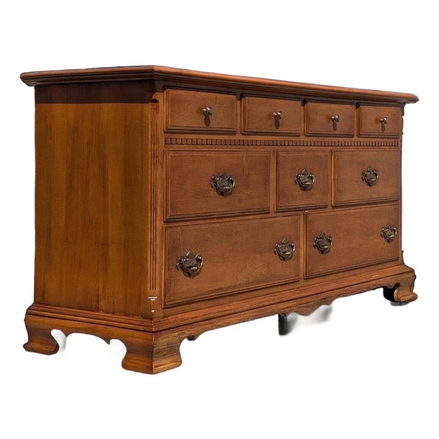Vintage Ethan Allen Early American Maple and Birch Dresser With Mirror For Sale