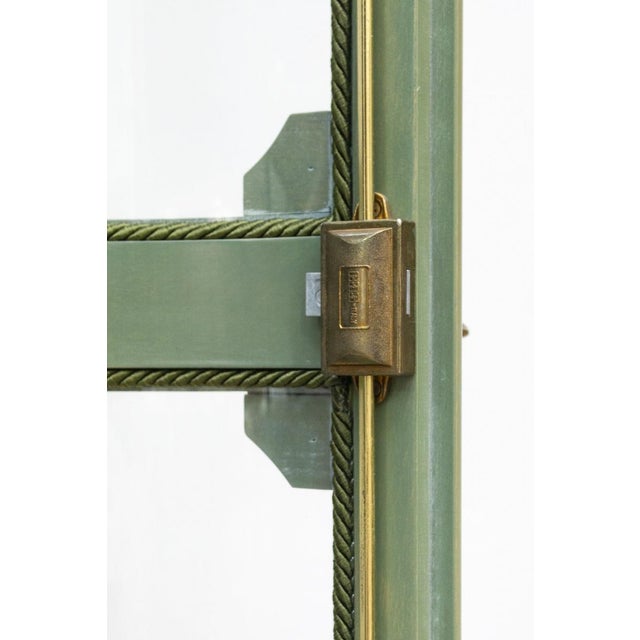 Selva Corner Display Cabinet in Lacquered Green For Sale - Image 5 of 14