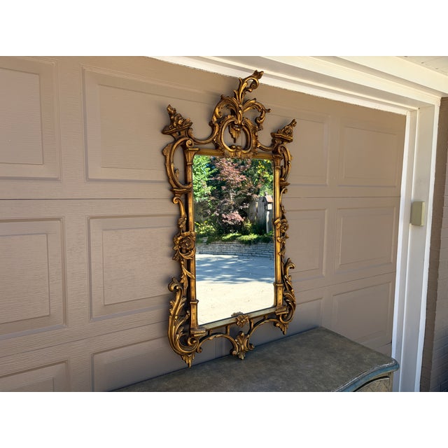 Early 20th Century French Louis XV Carved Giltwood Wall Mirror For Sale - Image 4 of 18