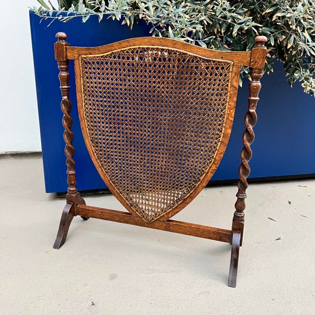 English 1920s English Caned Shield Fireplace Screen With Oak Barley Twist Frame For Sale - Image 3 of 9