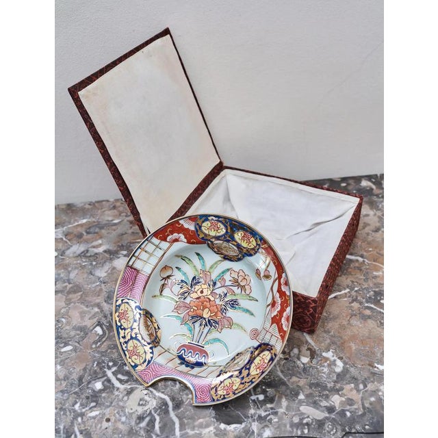 Japanese Porcelain Imari Shaving Plate For Sale - Image 11 of 12