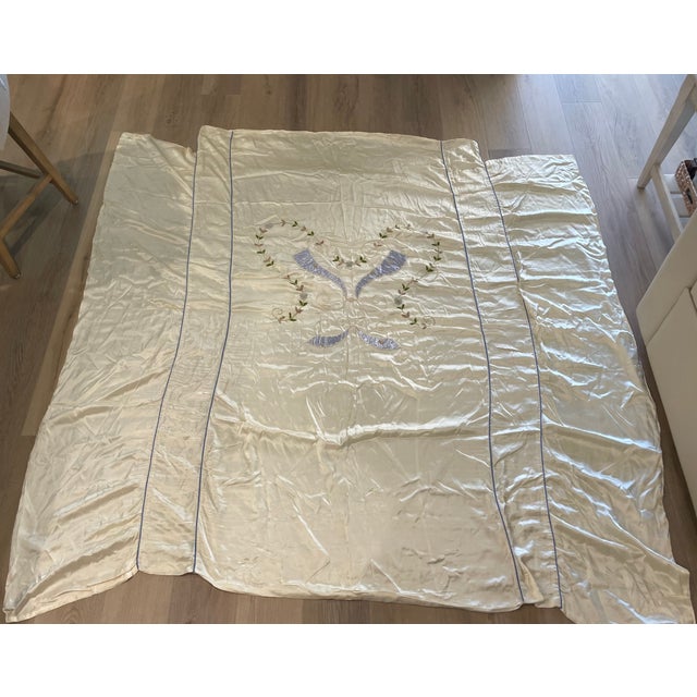 Vintage 1950- Hollywood 3-Piece Ivory Satin Full Size Bedspread Set For Sale In Orlando - Image 6 of 13