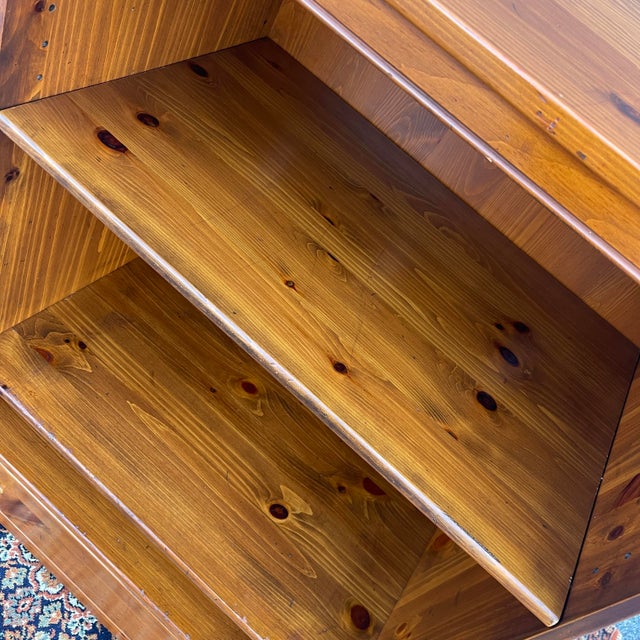 1980s 1980s Ethan Allen Country Craftsman Rustic Pine Media Shelving Unit With Drawer (19-9335) For Sale - Image 5 of 12