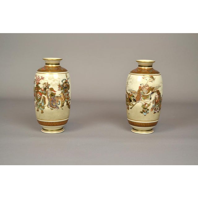 Antique Meji Vases, Japan, 19th Century, Set of 2, in Flawless conditions. Designed before 1890