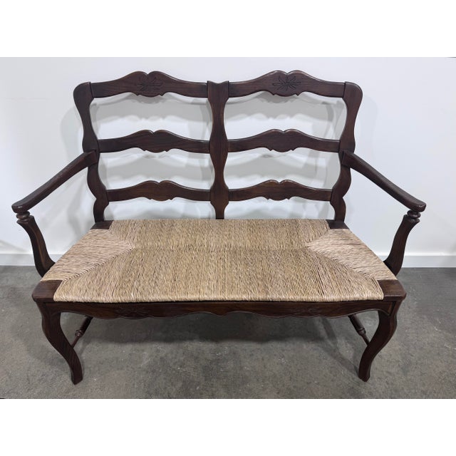 1960s French Country Natural Rush Bench For Sale - Image 4 of 9