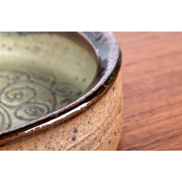 Mid-Century Modern Danish Studio Pottery Bowl by Bente Lemche, 1960s For Sale - Image 6 of 18