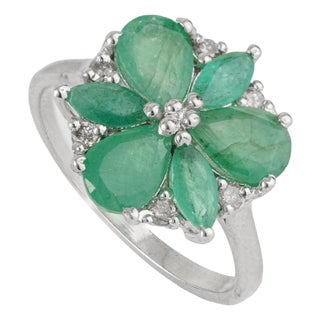 3.05 Ct Natural Zambian Emerald & Diamond Floral Ring, Size 7 For Sale