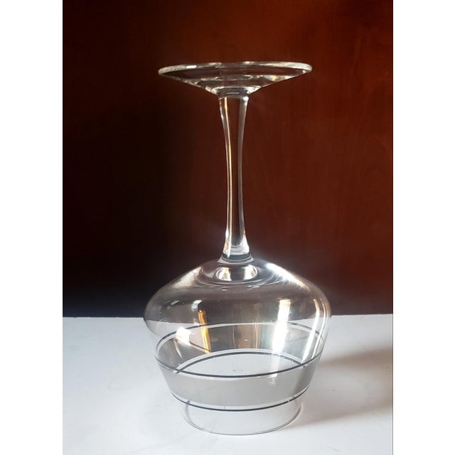 Mid 20th Century Mid-Century Modern Dorothy Thorpe Style Platinum Double Band Wine Glass Barware For Sale - Image 5 of 7