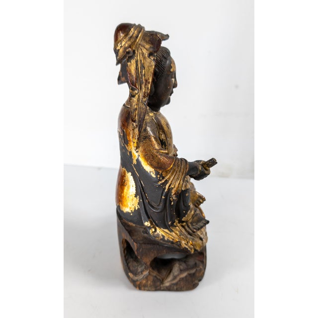 16th Century or Earlier Chinese Ming Dynasty Gilt Lacquer Wood Guanyin Figure For Sale - Image 12 of 16