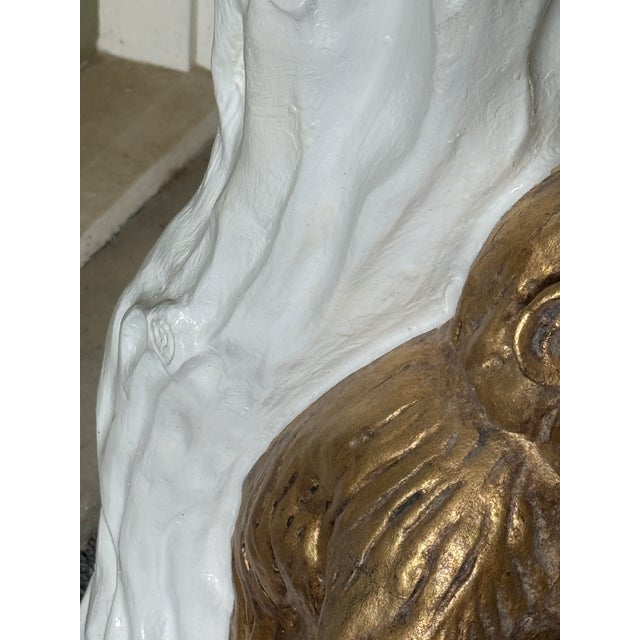 Late 20th Century Palm Beach Regency White Lacquered Parcel Gilt Monkey Side Table - Newly Painted For Sale In Mobile - Image 6 of 14