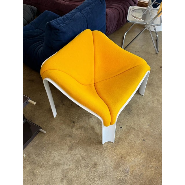 Pierre Paulin F300 lounge chair for Artifort, 1960s. In good vintage condition with light wear consistent with age and...