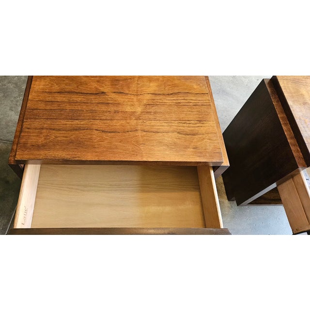 Vintage Lane Altavista Staccato Walnut Nightstands – Pair For Sale - Image 10 of 18