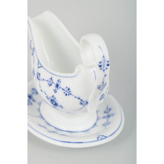 Blue Fluted Plain Porcelain Sauce Boat from Royal Copenhagen, Early 1900s For Sale - Image 3 of 5