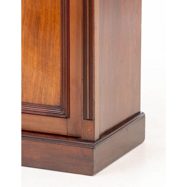 Victorian Mahogany Bedside Cabinet For Sale In New York - Image 6 of 8