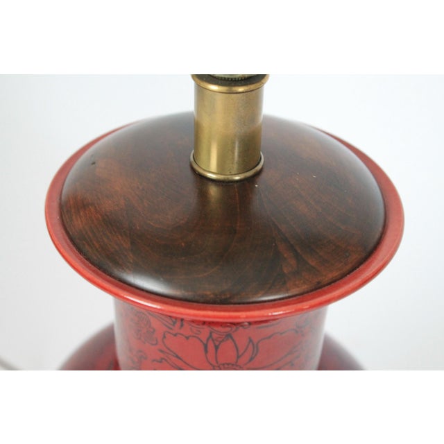 Late 20th Century Vintage Frederick Cooper Asian Style Dark Red Ceramic and Wood Table Lamp W/ Floral Motif For Sale - Image 5 of 13