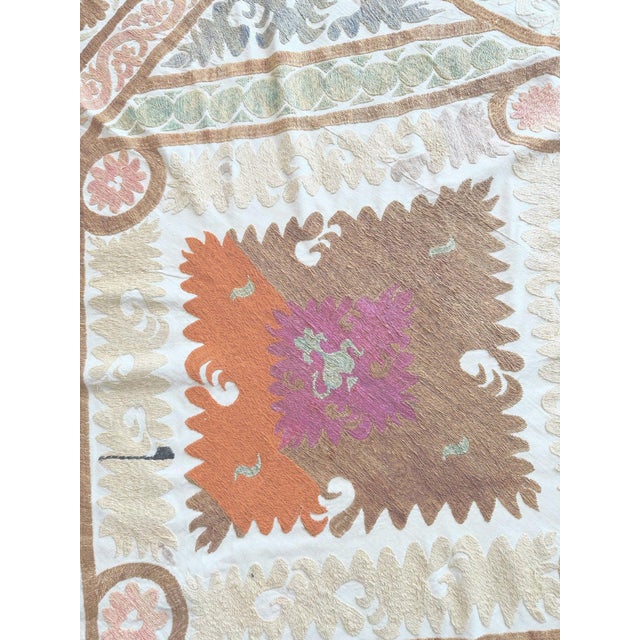 Textile Suzani Tablecloth - Embroidered Embroidery For Sale - Image 7 of 8