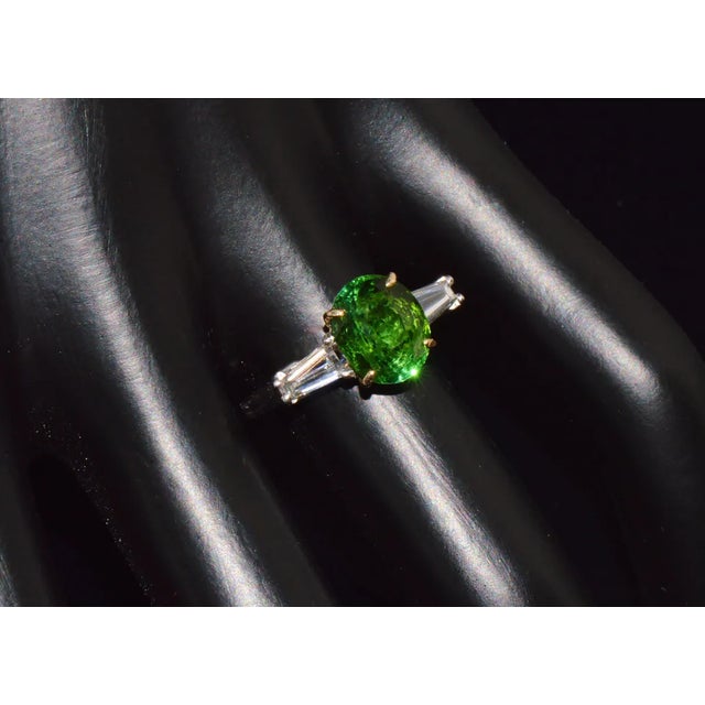 Certified Natural 3.85CTS VS F Diamond Green Tourmaline 18K Soild Gold Platinum 3 Stone Ring, size 7 For Sale - Image 10 of 10