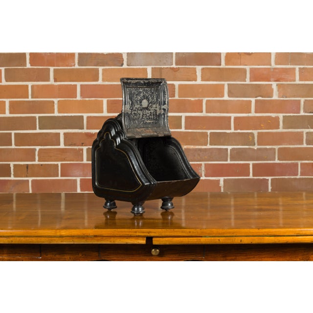 Black English Victorian Period 1880s Black Coal Box with Hand-Painted Dog Motif For Sale - Image 8 of 12