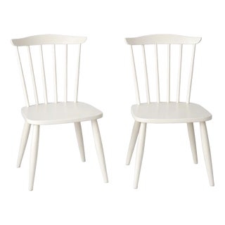 Farmhouse Stickback Chairs in Painted White, Set of 2 For Sale