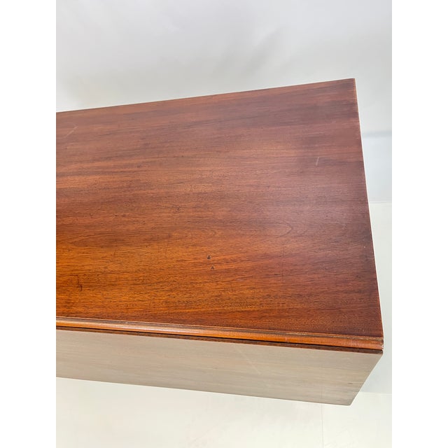 Vintage Federal Style Mahogany Drop-Leaf Dining Table For Sale - Image 10 of 16