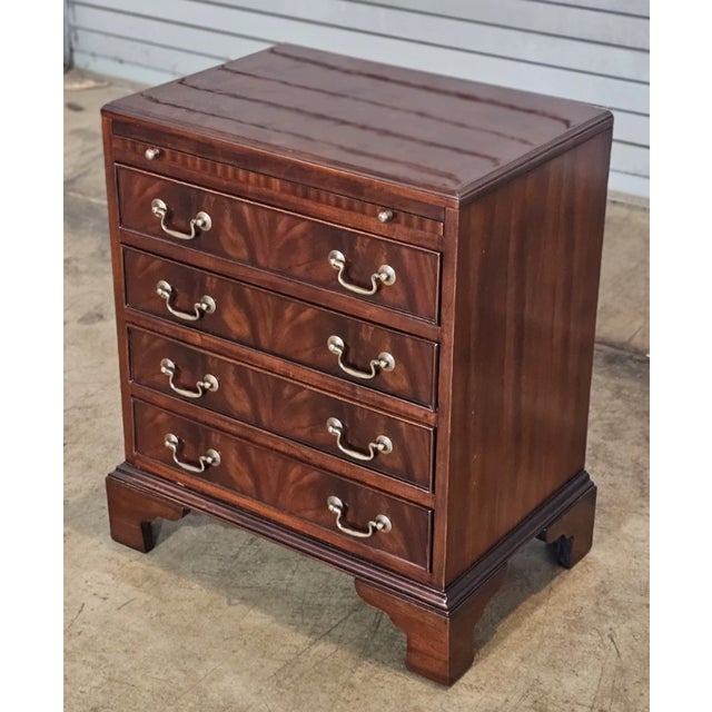 Chippendale Niagara Furniture General George Washington Flame Mahogany Campaign Chest Bachelor Chest For Sale - Image 3 of 7