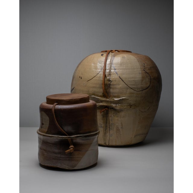 Large Lidded Vessel by Sandra Johnstone, Salt-Fired Ceramic, 1970s For Sale - Image 10 of 10