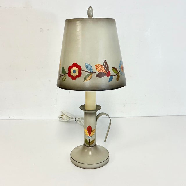 1950s Vintage Boho Chic Farmhouse Calico Floral Small Tole Table Lamp. For Sale - Image 4 of 13