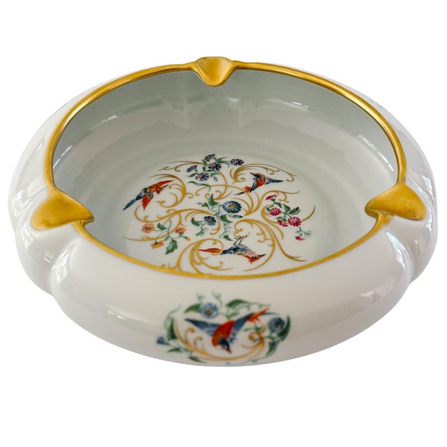 French Large Vintage French Limoges Porcelain Ashtray With Birds of Paradise & 22k Gold Gilding For Sale - Image 3 of 12