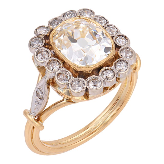 1910s French Belle Époque Gia 2.02 Carat Old Mine Cut Diamond Cluster Ring, Size 5.5 For Sale