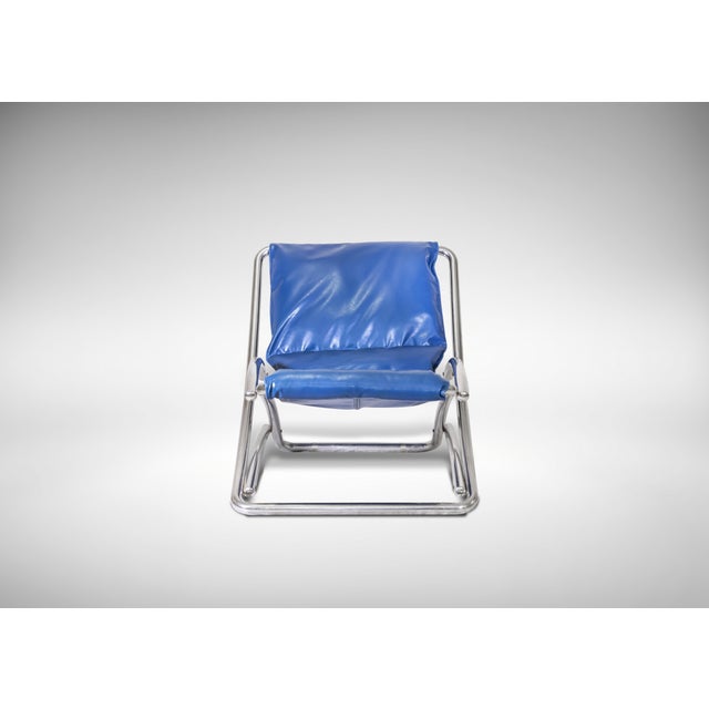 Folding Tubular Chromed Steel Deckchair, Italy 1970s. Blue Leather. 90 x 80 x 85 cm. Good condition.