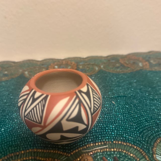 Vintage Miniature Acoma Pueblo Polychrome Pottery Seed Jar For Sale - Image 4 of 6
