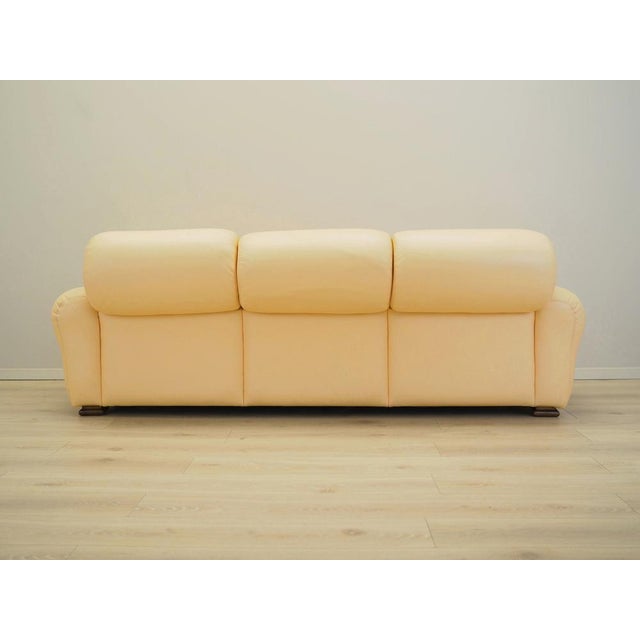 Italian Leather Sofa, 1960s For Sale - Image 6 of 18