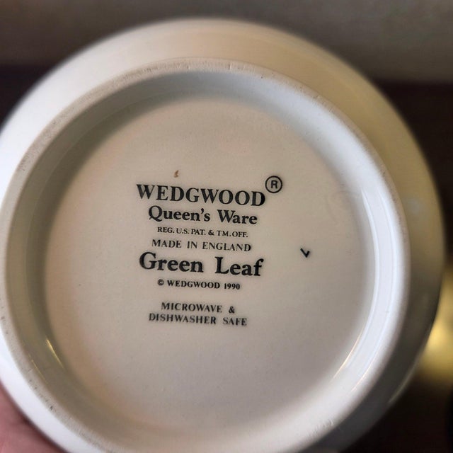 Vintage 1990 Wedgwood "Green Leaf" Queen's Ware Sugar & Creamer Set For Sale - Image 12 of 15