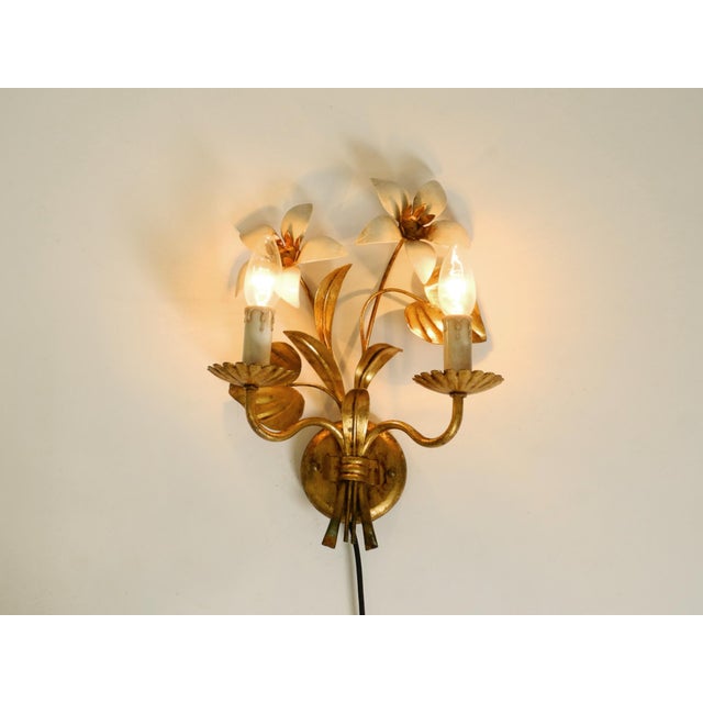 Gold-Plated and Hand-Painted Florentine Wall Lamp with Two Sockets, 1960s For Sale - Image 6 of 18