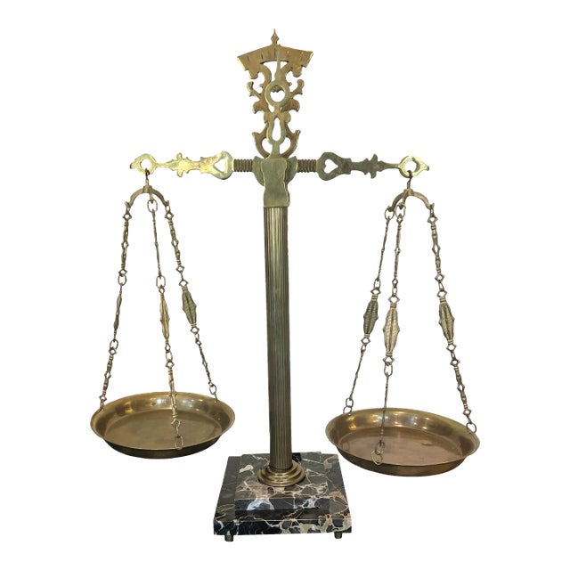 Beautiful Antique Brass Scale on Portofino Marble Base, Made in Italy For Sale