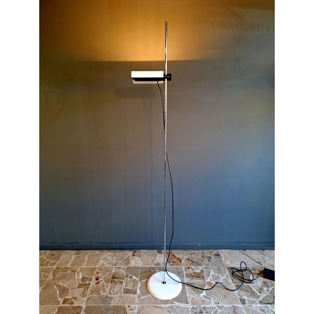 Mid-Century Modern DIM Model Floor Lamp by Vico Magistretti for Oluce, Italy, 1970s For Sale - Image 3 of 11