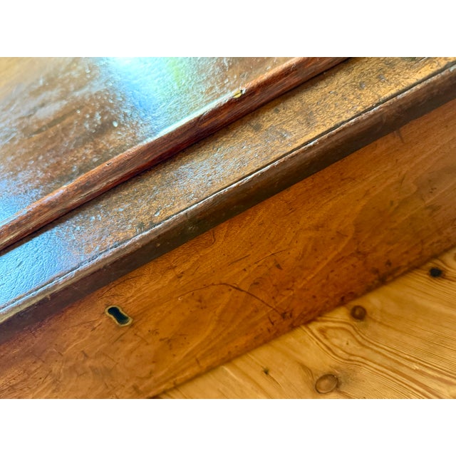 Brown Antique Early 19th Century English Georgian Mahogany Shopkeeper’s Writing Slope Desk For Sale - Image 8 of 12